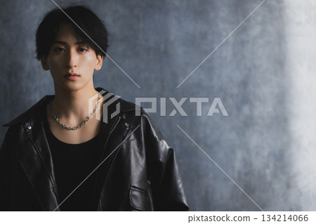 男的肖像 134214066