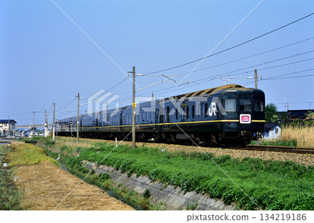 2007年：24系臥舖特快列車「暮光特快」運行於原北陸本線。 134219186