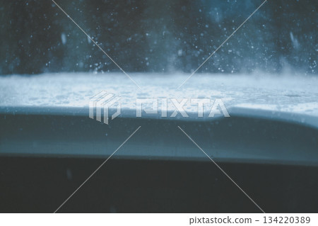 突如其來的暴雨與汽車 突如其來的暴雨與汽車 134220389