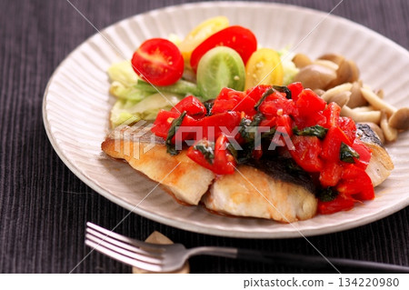 烤魚配切卡醬 烤魚配切卡醬 134220980