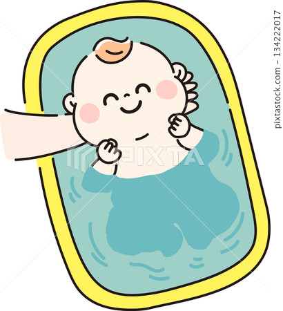 洗完澡後，寶寶很開心。 134222017