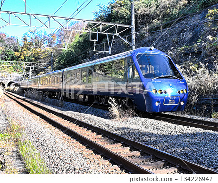 The fast-paced Royal Express The fast-paced Royal Express 134226942