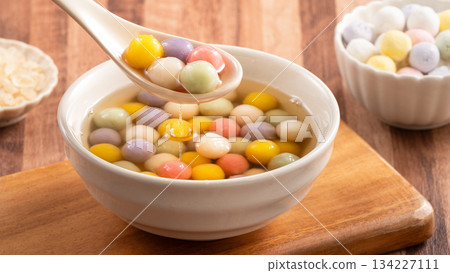 glutinous rice balls winter solstice colorful five elements colorful tangyuan タンユエン もち団子 134227111