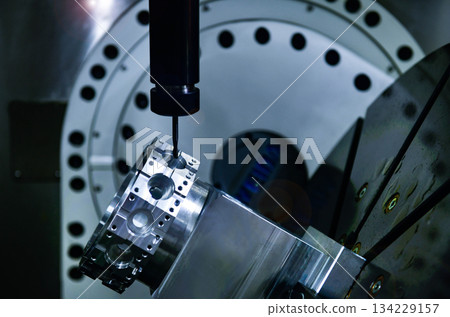 Spindle cutting tool Rotary 5-axis CNC milling machine during deburring of engine parts, heavy industry plan Spindle cutting tool Rotary 5-axis CNC milling machine during deburring of engine parts, heavy industry plan 134229157