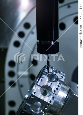 Spindle cutting tool Rotary 5-axis CNC milling machine during deburring of engine parts, heavy industry plan Spindle cutting tool Rotary 5-axis CNC milling machine during deburring of engine parts, heavy industry plan 134229158