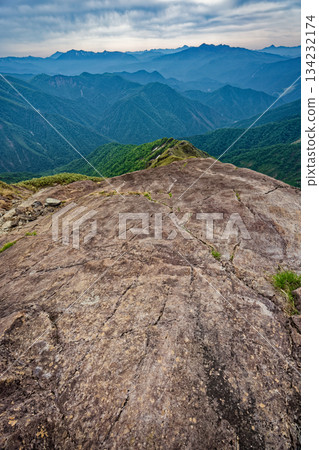 Glacier traces on the Nishikuro Ridge of Mt. Tanigawa and the mountain ranges of Oze, Nikko and Mt. Hotaka in Joshu Glacier traces on the Nishikuro Ridge of Mt. Tanigawa and the mountain ranges of Oze, Nikko and Mt. Hotaka in Joshu 134232174