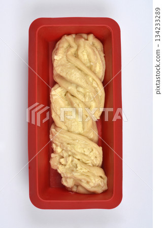 Unbaked White Chocolate Babka 134233289