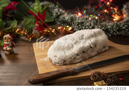 德式聖誕蛋糕 134235329