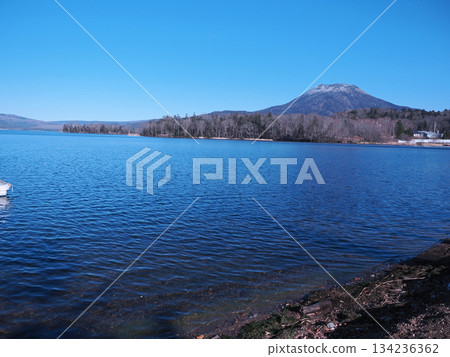 Lake Akan and a clear sky Lake Akan and a clear sky 134236362