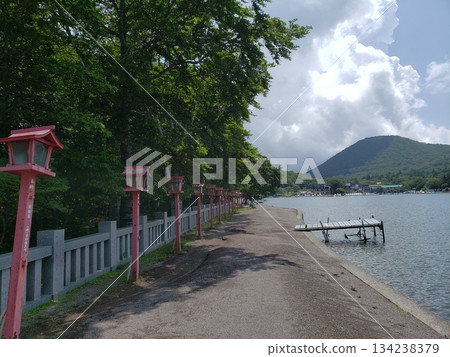 進場和燈籠 進場和燈籠 134238379
