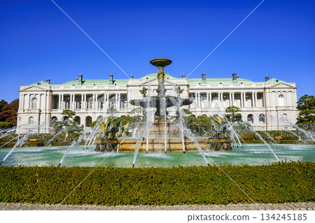 Tokyo State Guest House (Akasaka Palace State Guest House) View from the main garden Japan's only palace building in the Neo-Baroque style 134245185
