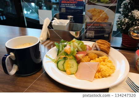 Hotel breakfast Hotel breakfast 134247320