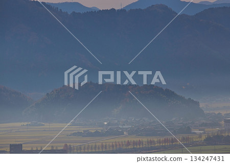 從八幡山和禦代文化公園看到的秋景 從八幡山和禦代文化公園看到的秋景 134247431