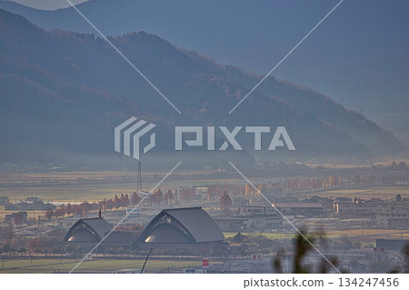 從八幡山和禦代文化公園看到的秋景 從八幡山和禦代文化公園看到的秋景 134247456