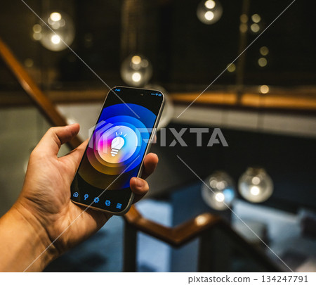 用智慧型手機遠端控制照明 134247791