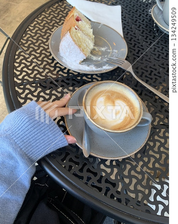 latte, drink, coffee 134249509