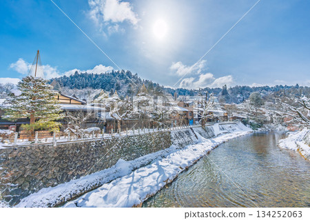 Hida Takayama Snow Old Townscape 134252063