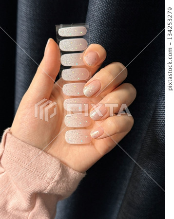 Stylish press-on nail art with trendy designs and a flawless finish, offering a quick and easy manicure solution. Perfect for effortless beauty, special occasions, or everyday glam! Stylish press-on nail art with trendy designs and a flawless finish, offering a quick and easy manicure solution. Perfect for effortless beauty, special occasions, or everyday glam! 134253279