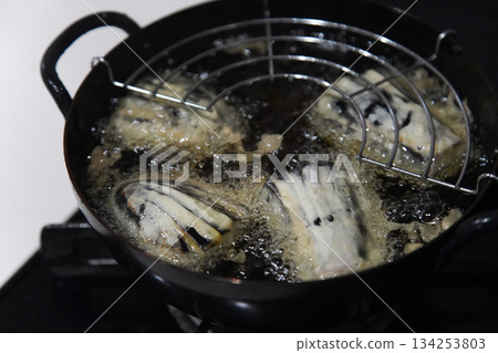 炸茄子天婦羅 炸茄子天婦羅 134253803
