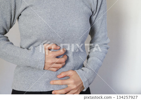 Stomach pain, abdominal pain 134257927
