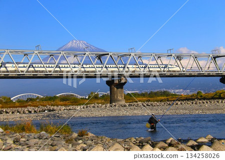 Shinkansen and Mt. Fuji 134258026