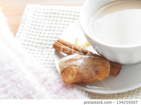 來杯肉桂薑拿鐵暖暖身吧 來杯肉桂薑拿鐵暖暖身吧 134259307