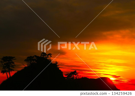 The best sunset on Dogashima in Japan The best sunset on Dogashima in Japan 134259426