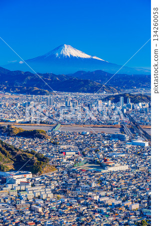【靜岡縣】清晨的靜岡市和富士山 134260058
