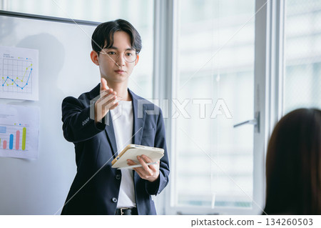 研討會講師男 134260503