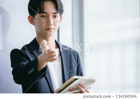 研討會講師男 134260504