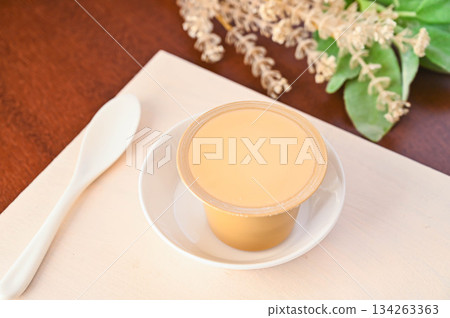 帶有懷舊風味的布丁 帶有懷舊風味的布丁 134263363