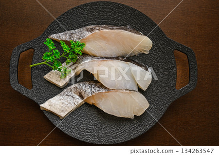 來自北海道的太平洋鱈魚片 來自北海道的太平洋鱈魚片 134263547