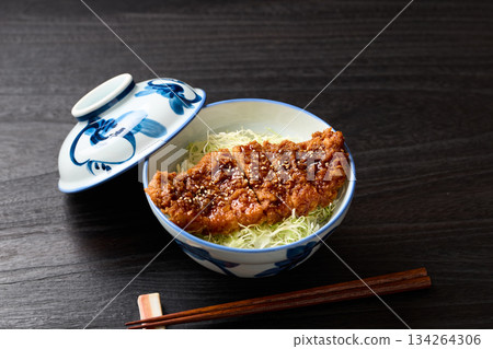 Source cutlet bowl Source cutlet bowl 134264306