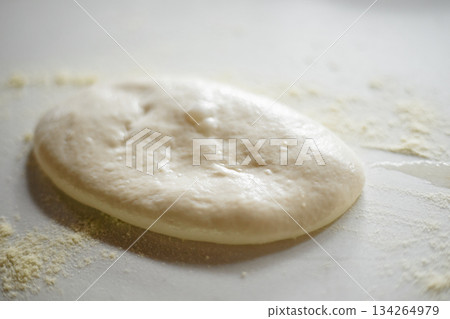 Preparation homemade pizza Preparation homemade pizza 134264979