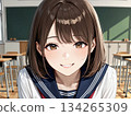 教室裡穿著水手服的高中女生 134265309
