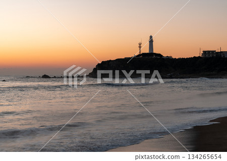 [千葉縣] 黎明時分的犬吠崎燈塔和君濱潮騷公園 134265654