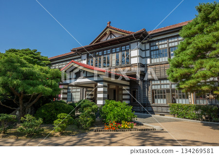 Meirinkan, a domain school in Hagi City, Yamaguchi Prefecture 134269581