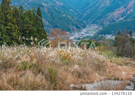從京都府笠木町桐山腰眺望笠木山脈 134276110