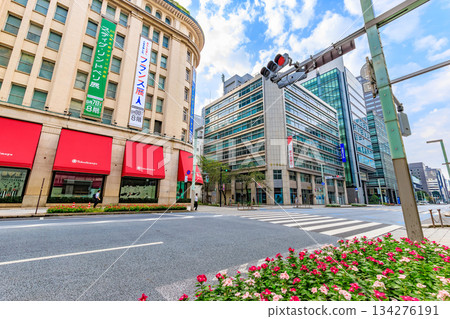 東京中央區日本橋日本橋二丁目十字路口附近的城市景觀 134276191