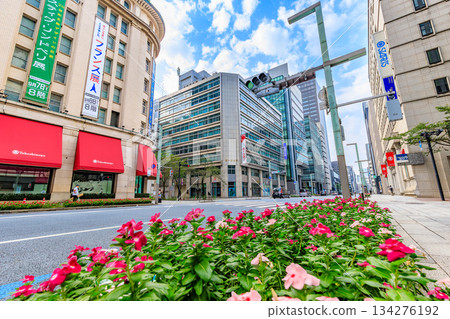 東京中央區日本橋日本橋二丁目十字路口附近的城市景觀 134276192
