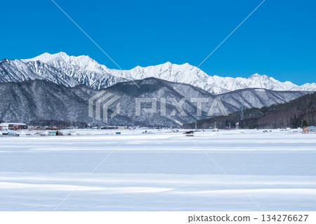 從大町市眺望北阿爾卑斯山（冬季） 134276627