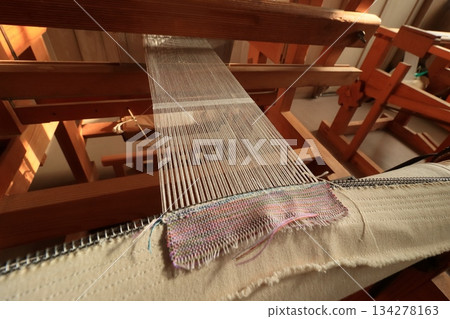秩父名泉館的織布機 134278163