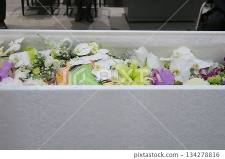 告別花 134278816