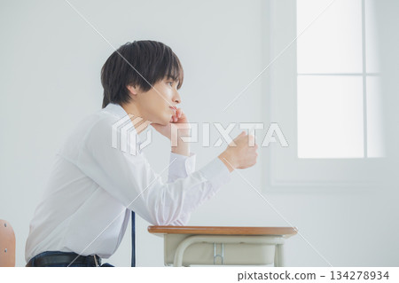 男高中生學習 134278934