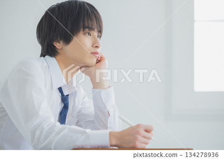 男高中生學習 134278936