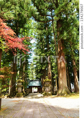 新潟縣南魚沼市雲東庵寺進山路線沿途風光 134279007