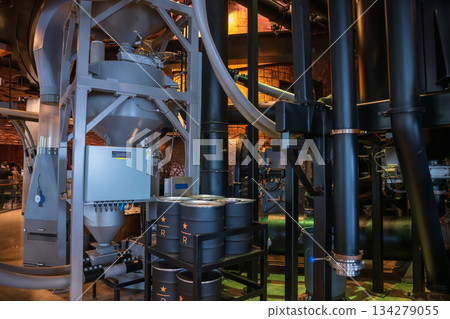 coffee roasting machine in Starbucks Reserve Roastery, Shanghai coffee roasting machine in Starbucks Reserve Roastery, Shanghai 134279055