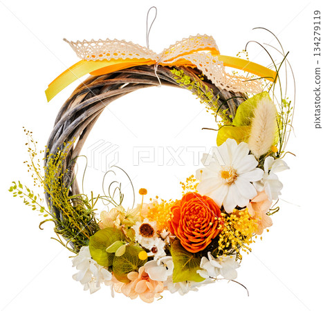 Flower wreath made of yellow and white flowers (white background) 134279119