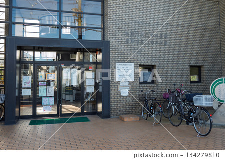 松原市三宅社區中心和三宅圖書館 - 正門 134279810