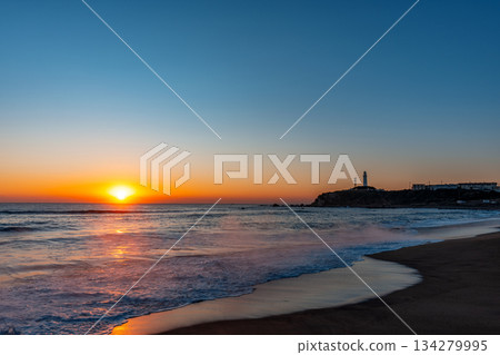 [千葉縣] 犬吠崎燈塔與君濱潮騷公園的日出 134279995